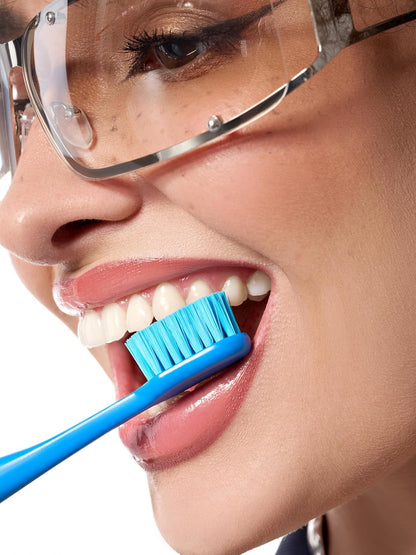 Cepillo de dientes suave medio para adultos. Pack de 2 multicolor